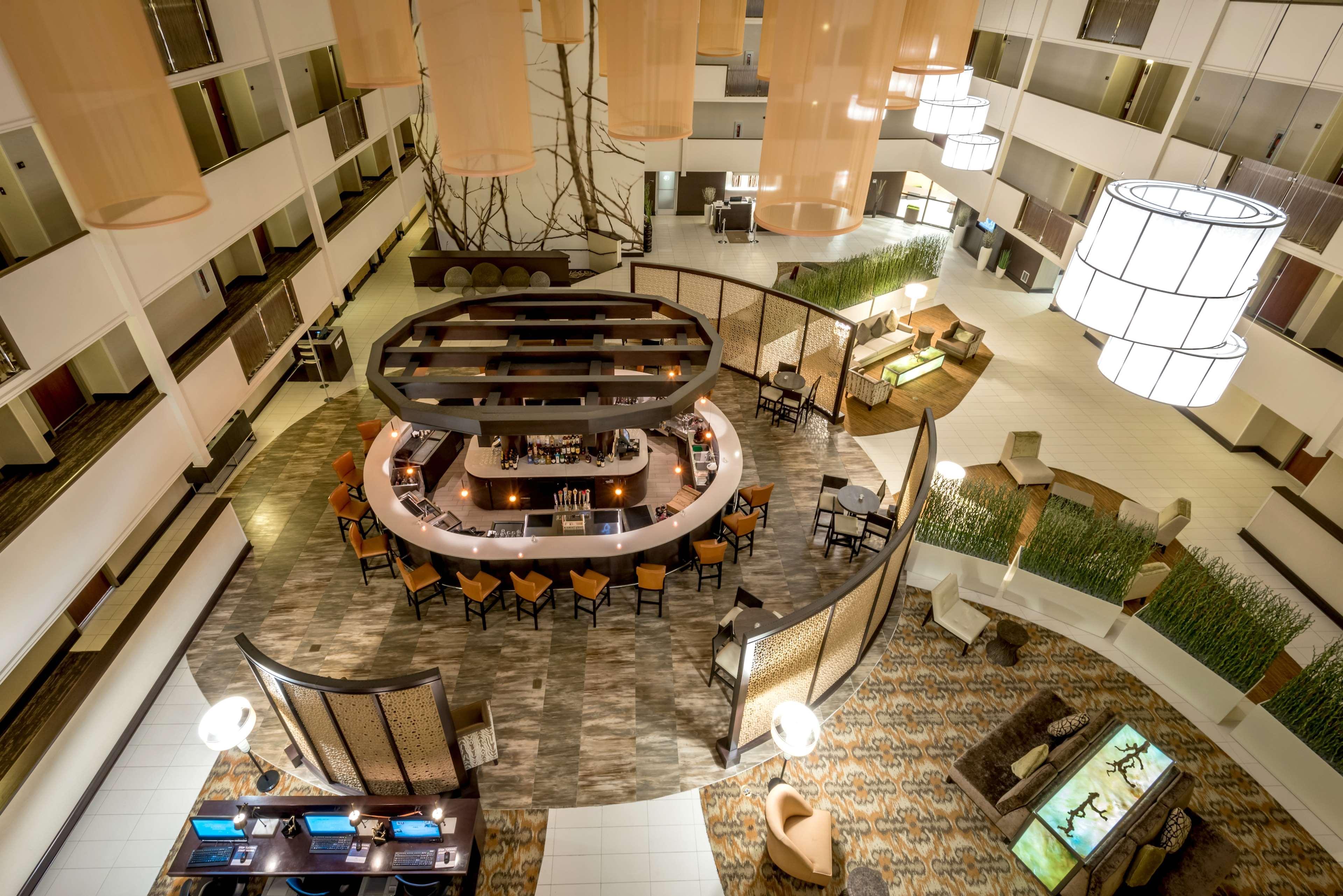 Doubletree By Hilton Montgomery Downtown Exterior foto